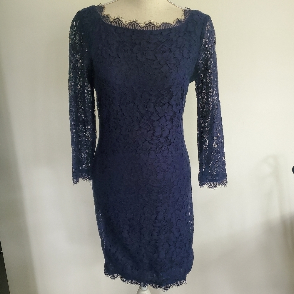 LAST CHANCE - Diane Von Furstenberg "Zarita" Navy Lace Zip Dress - Picture 3 of 12